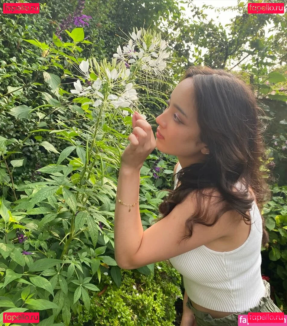 Earth’s ASMR Onlyfans Photo Gallery 