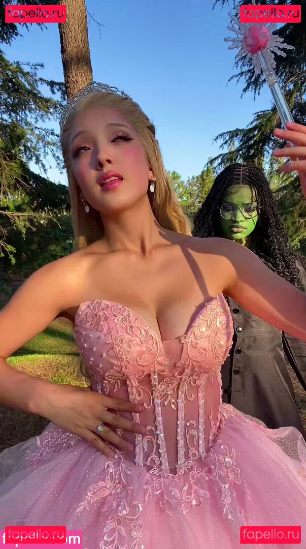 Earth’s ASMR Onlyfans Photo Gallery 