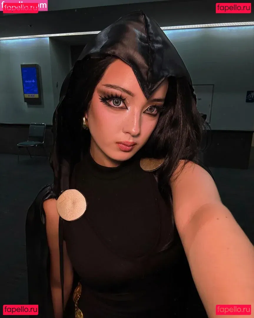 Earth’s ASMR Onlyfans Photo Gallery 