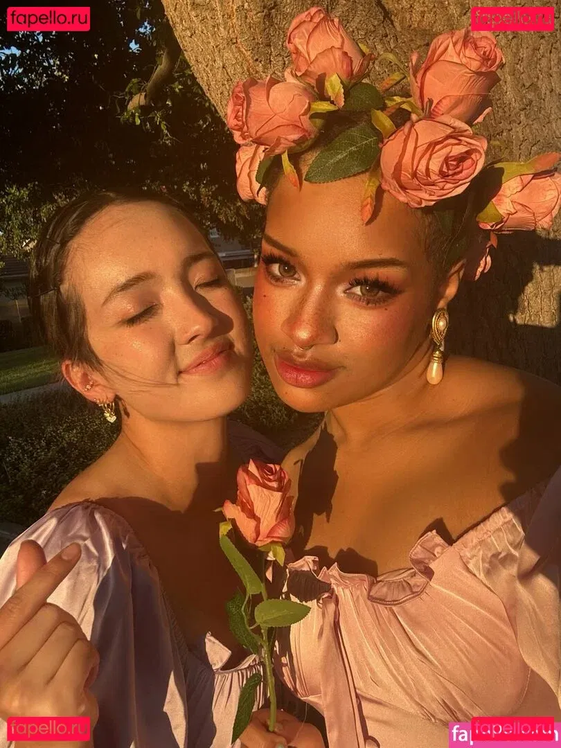 Earth’s ASMR Onlyfans Photo Gallery 