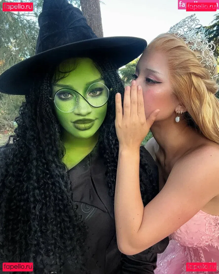 Earth’s ASMR Onlyfans Photo Gallery 