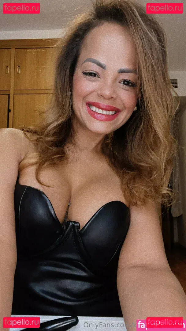 karina_versace Onlyfans Photo Gallery 