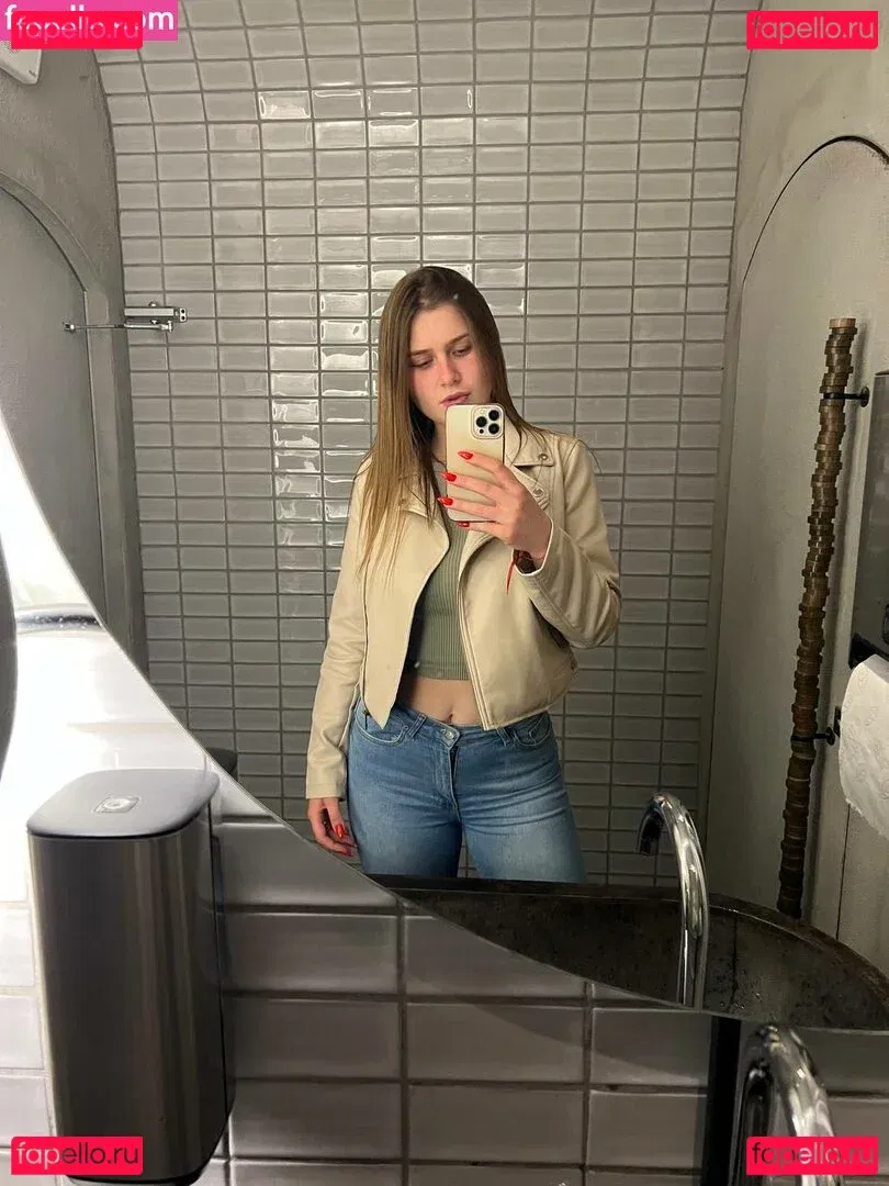 Billie Lens Onlyfans Photo Gallery 