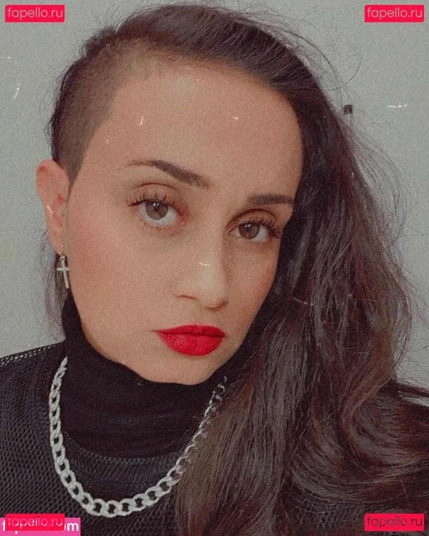 Lina Bikiche Onlyfans Photo Gallery 