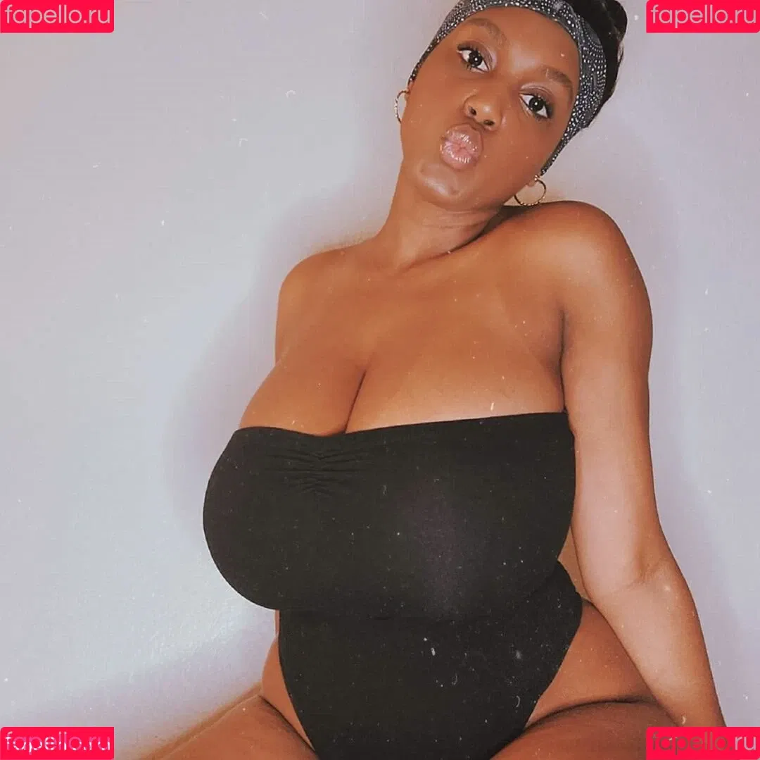 Riv Jones Onlyfans Photo Gallery 