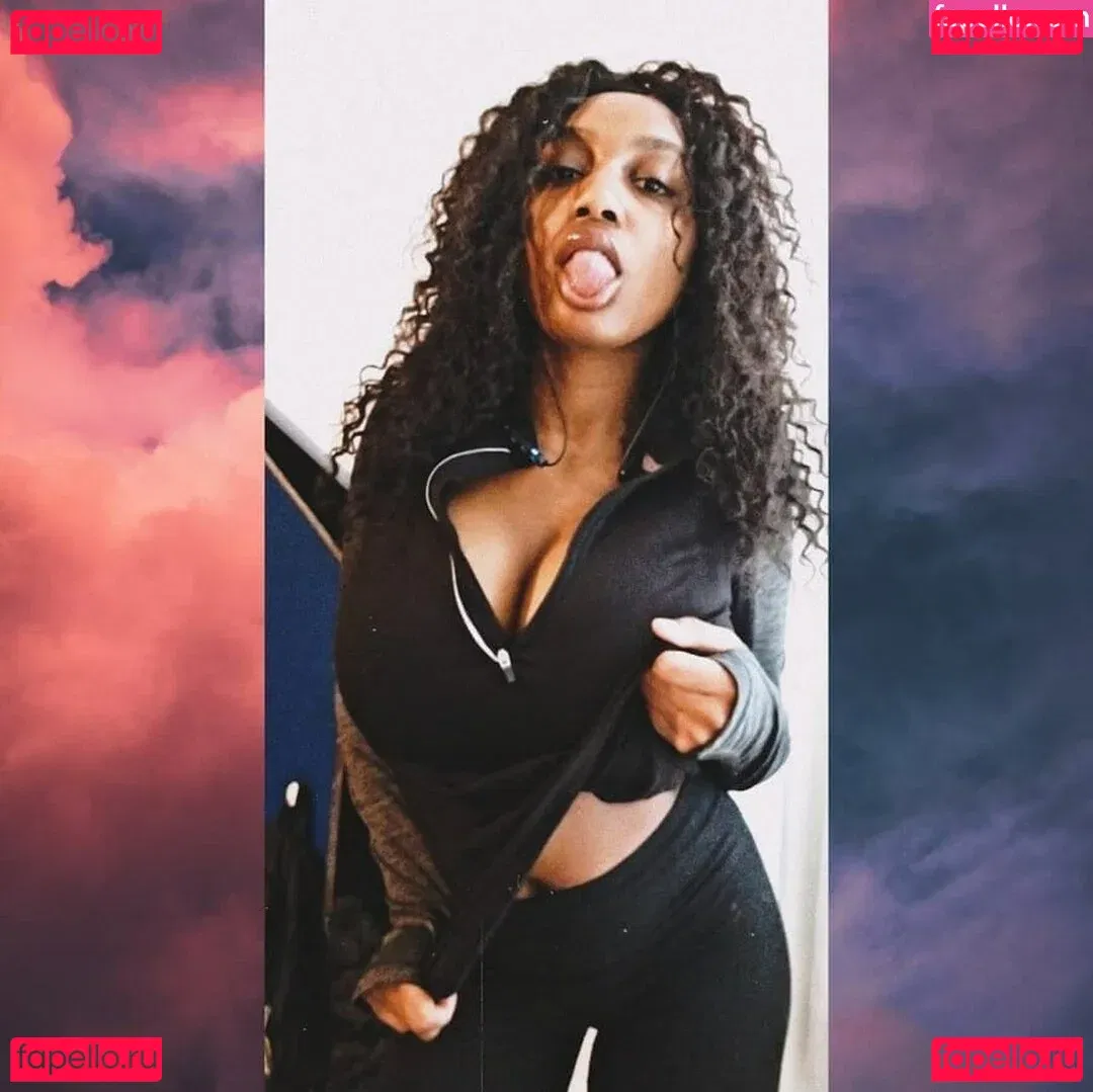 Riv Jones Onlyfans Photo Gallery 