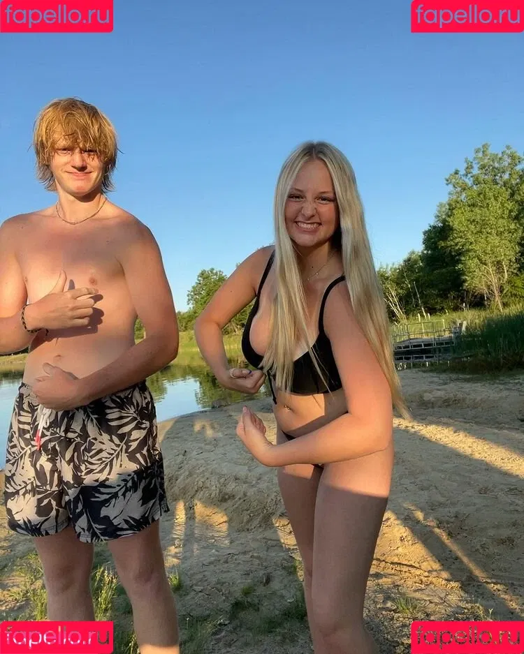 Anya Marie Onlyfans Photo Gallery 