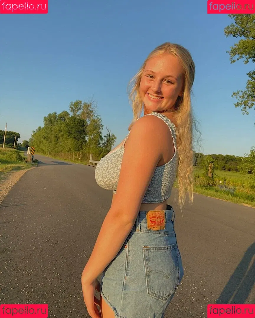 Anya Marie Onlyfans Photo Gallery 