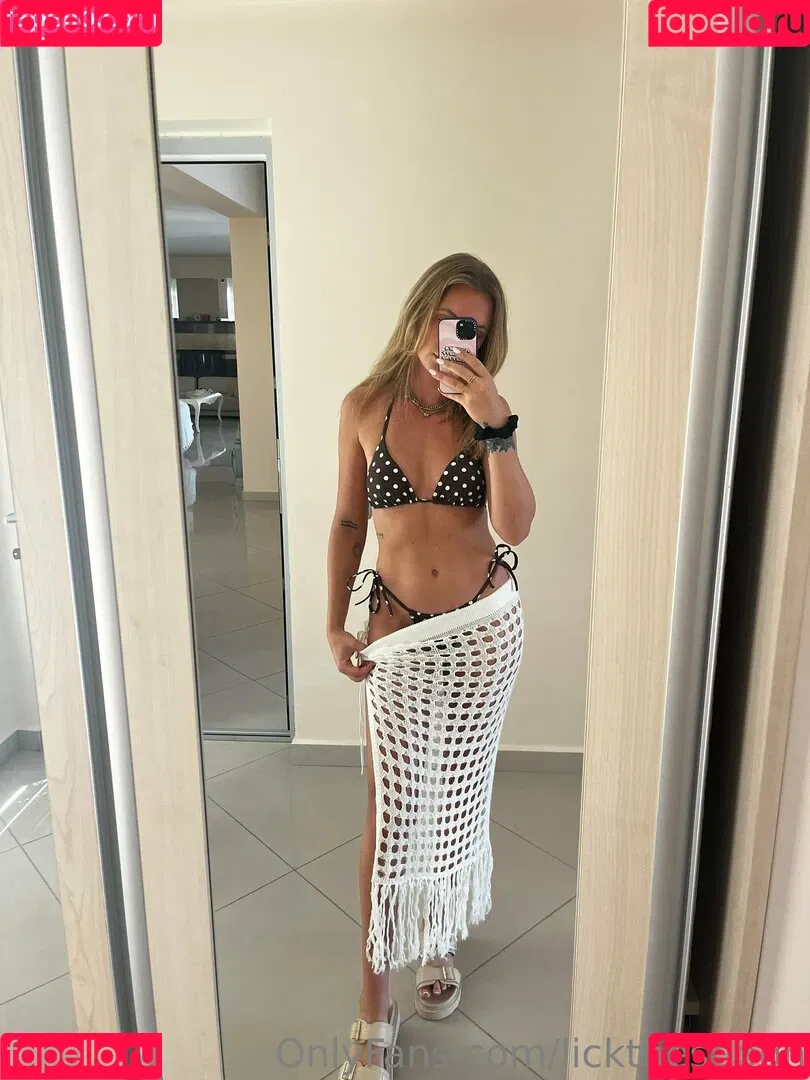 The Baker Next Door Onlyfans Photo Gallery 