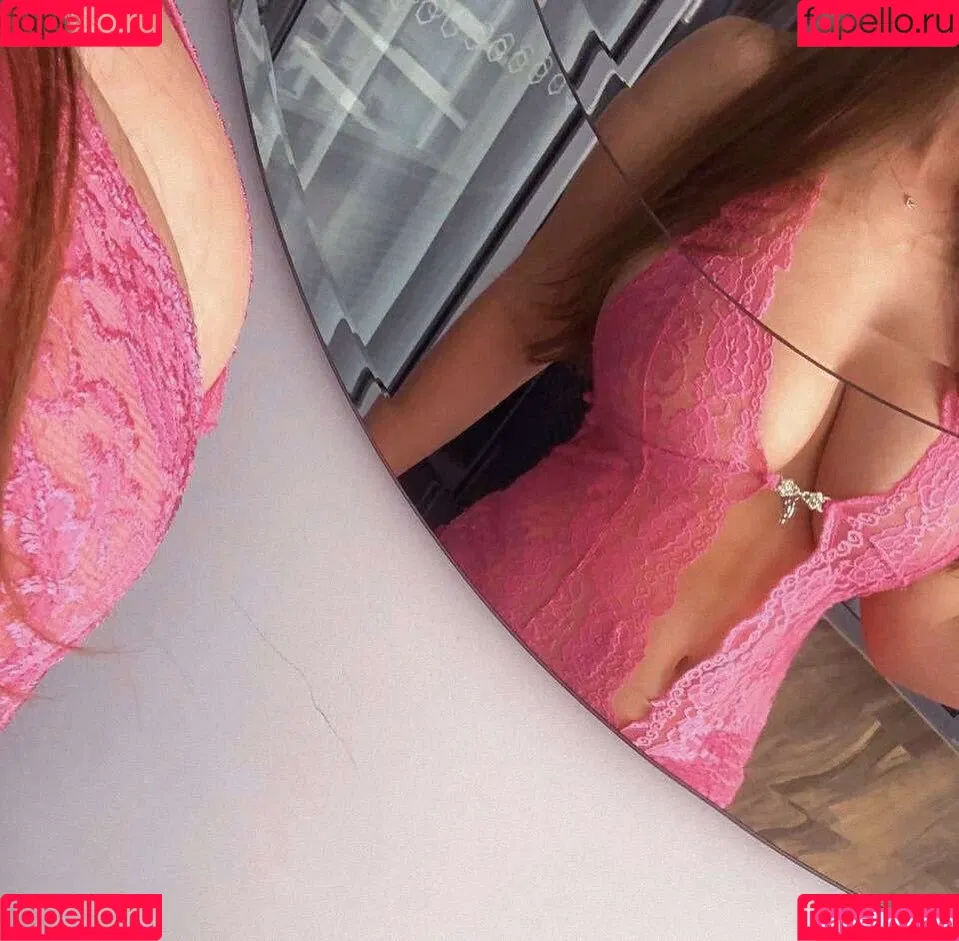 Ella B Onlyfans Photo Gallery 