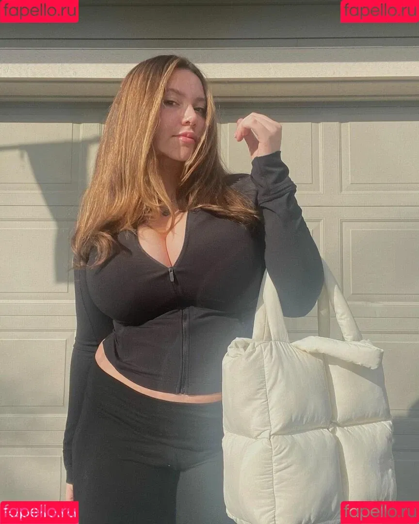 Ella B Onlyfans Photo Gallery 
