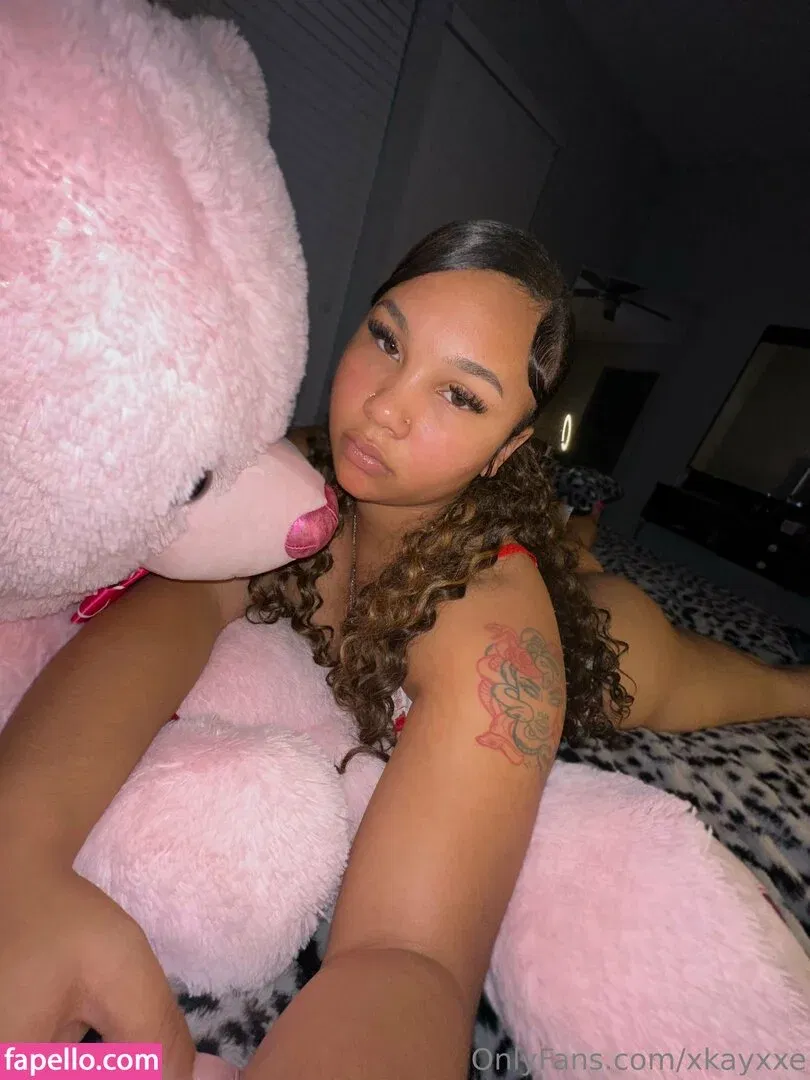 xkayxxe Onlyfans Photo Gallery 
