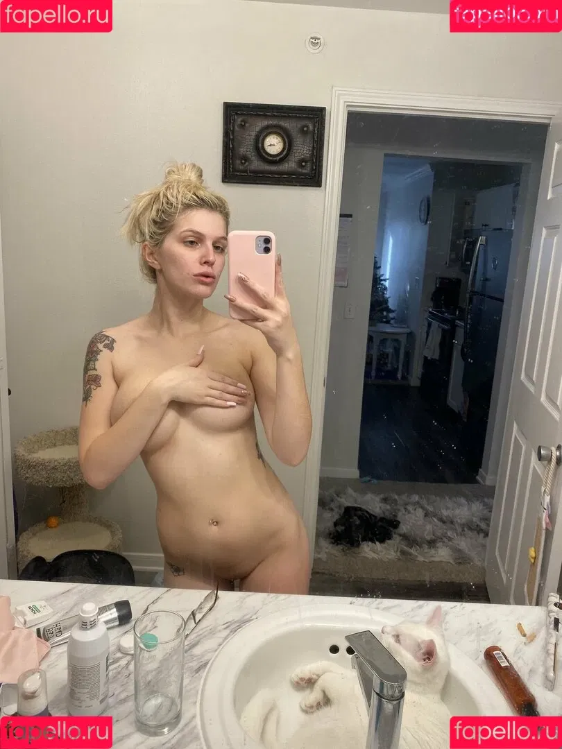 meganholly00 Onlyfans Photo Gallery 