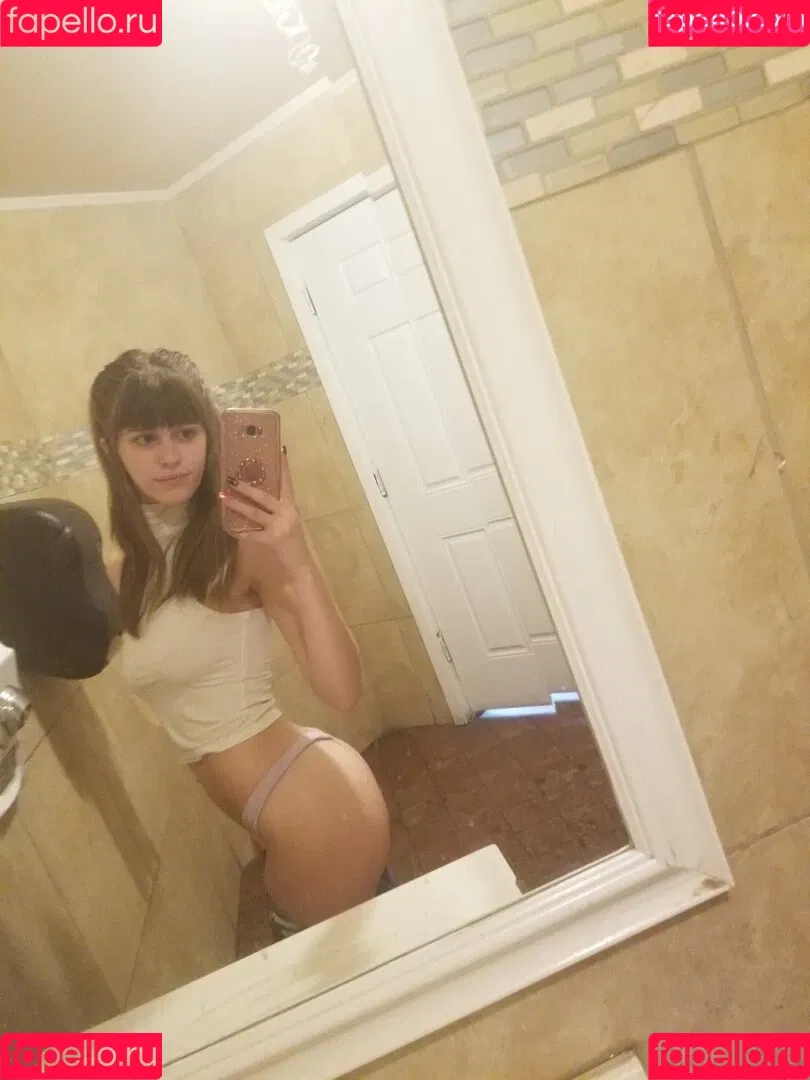 meganholly00 Onlyfans Photo Gallery 