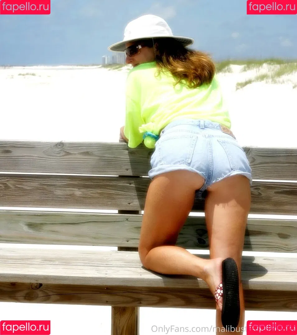 malibustringskristen Onlyfans Photo Gallery 
