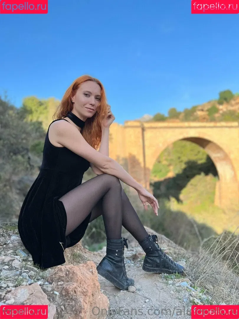 alicerocket Onlyfans Photo Gallery 