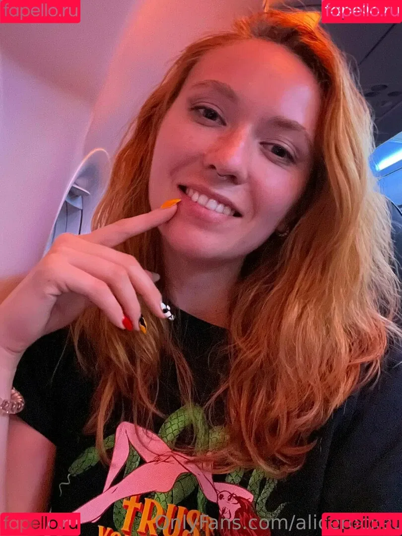 alicerocket Onlyfans Photo Gallery 