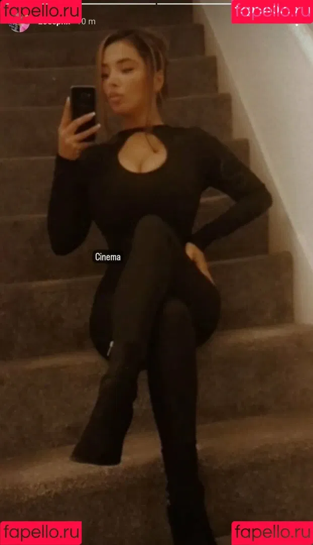 Zoe Leanne Cooper Onlyfans Photo Gallery 