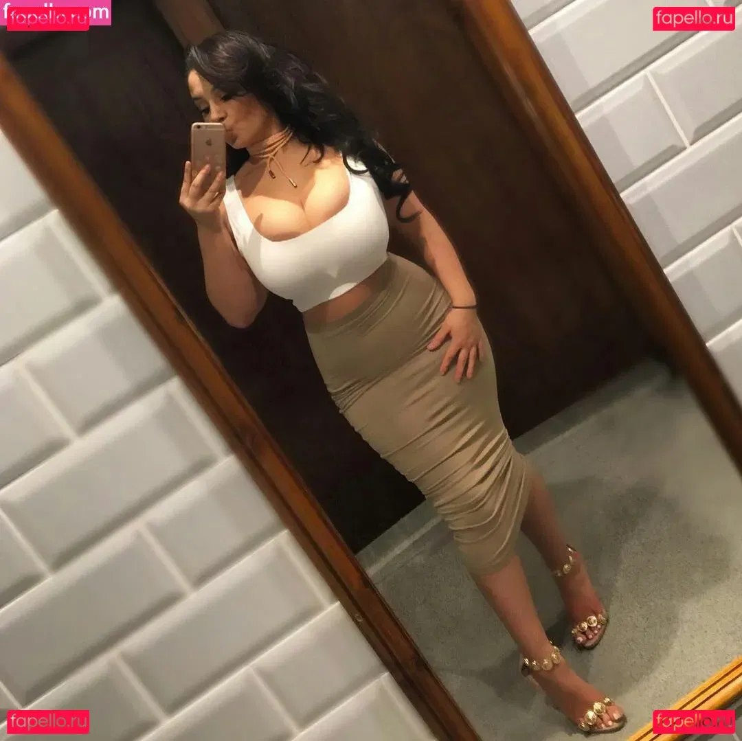 Zoe Leanne Cooper Onlyfans Photo Gallery 