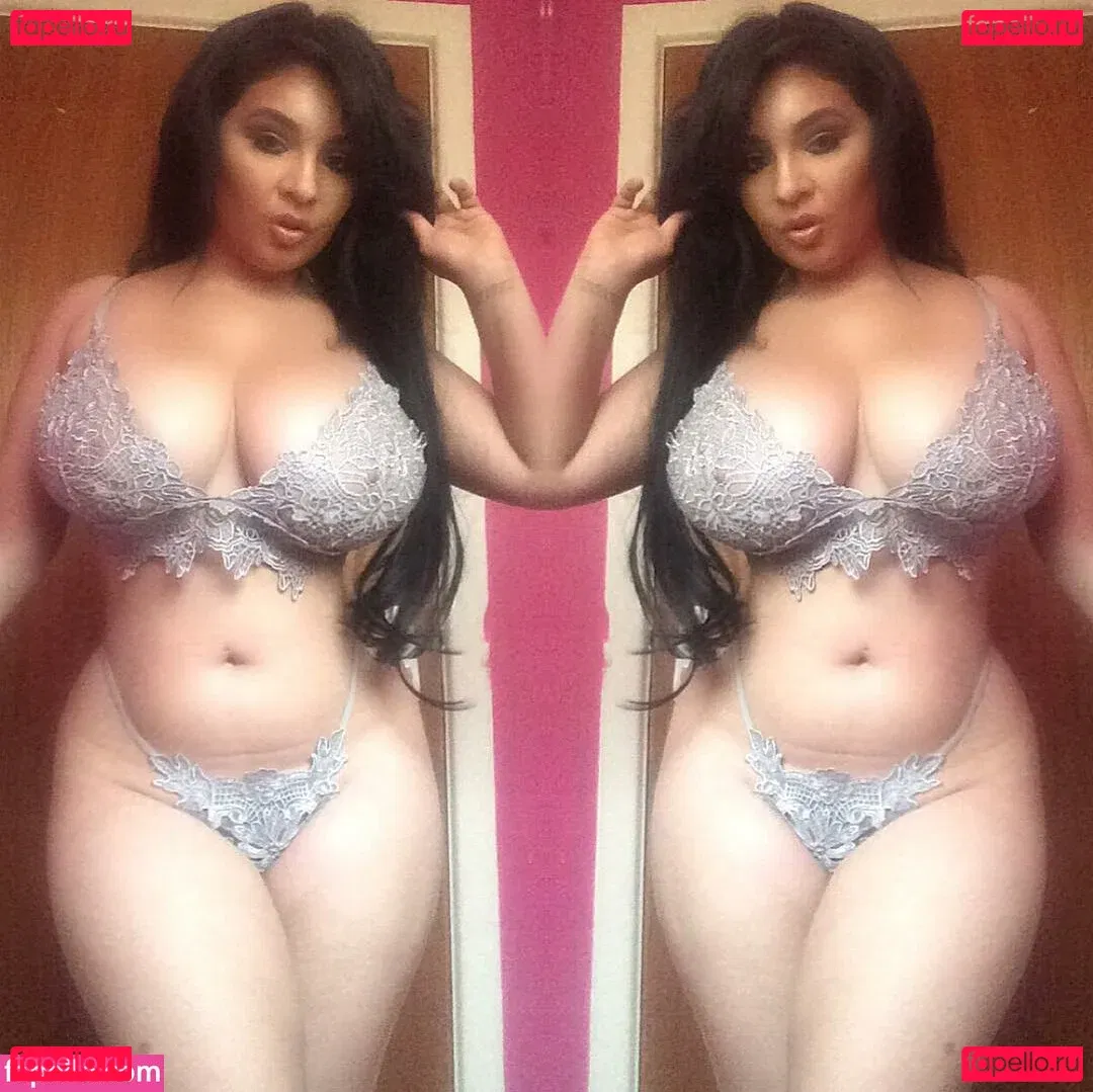 Zoe Leanne Cooper Onlyfans Photo Gallery 