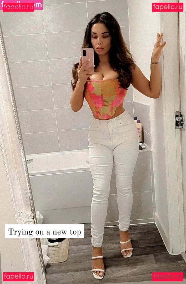 Zoe Leanne Cooper Onlyfans Photo Gallery 