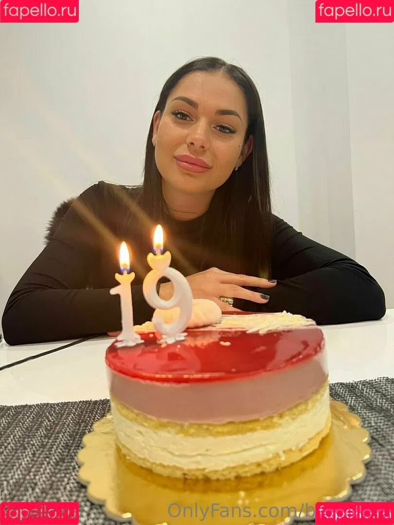 Buczku Lili Onlyfans Photo Gallery 