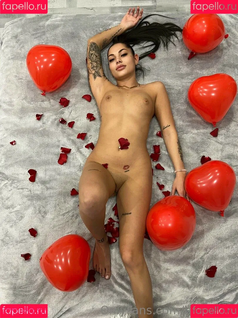 Buczku Lili Onlyfans Photo Gallery 