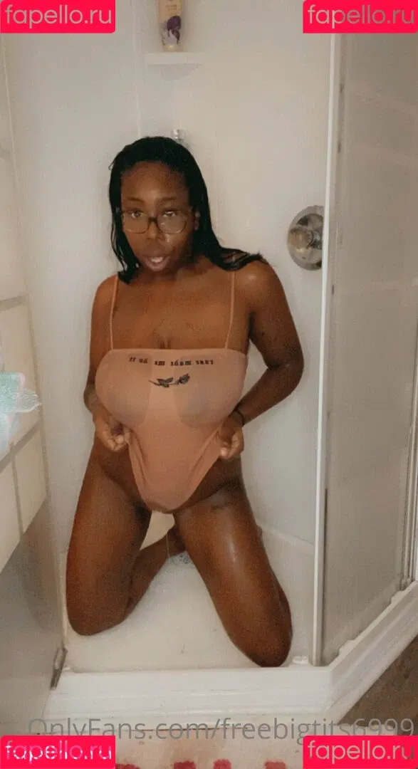 freebigtits6999 Onlyfans Photo Gallery 