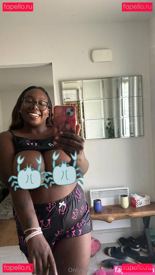 freebigtits6999 Onlyfans Photo Gallery 