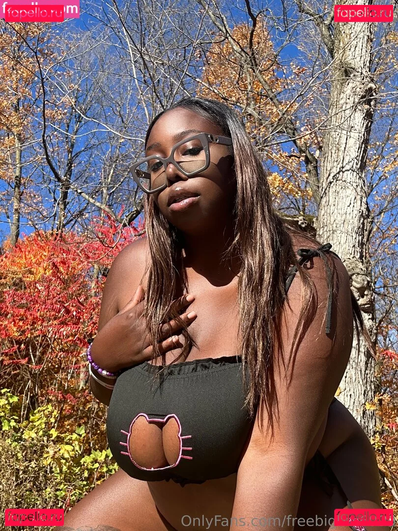 freebigtits6999 Onlyfans Photo Gallery 