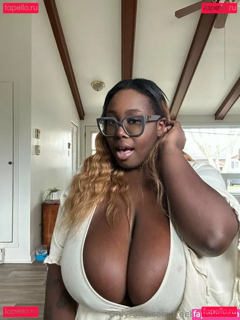 freebigtits6999 Onlyfans Photo Gallery 