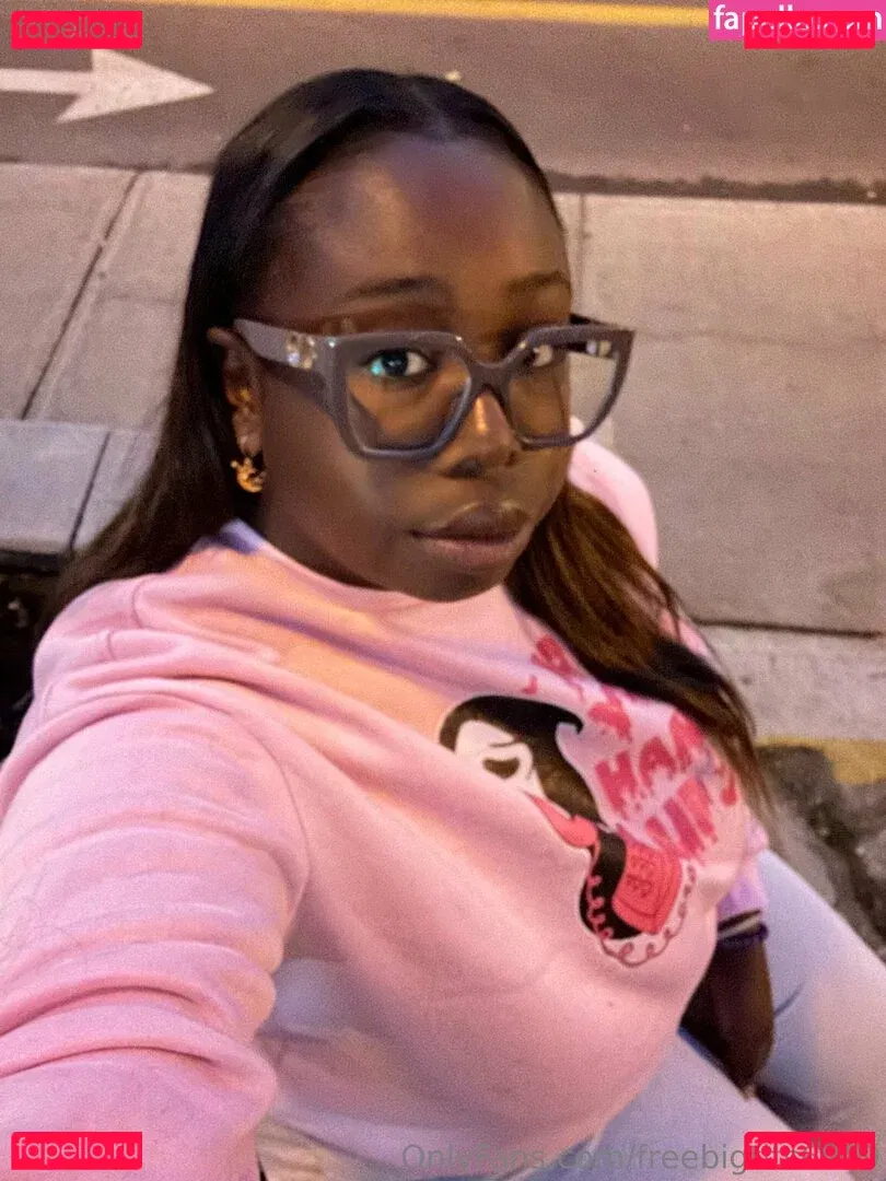 freebigtits6999 Onlyfans Photo Gallery 