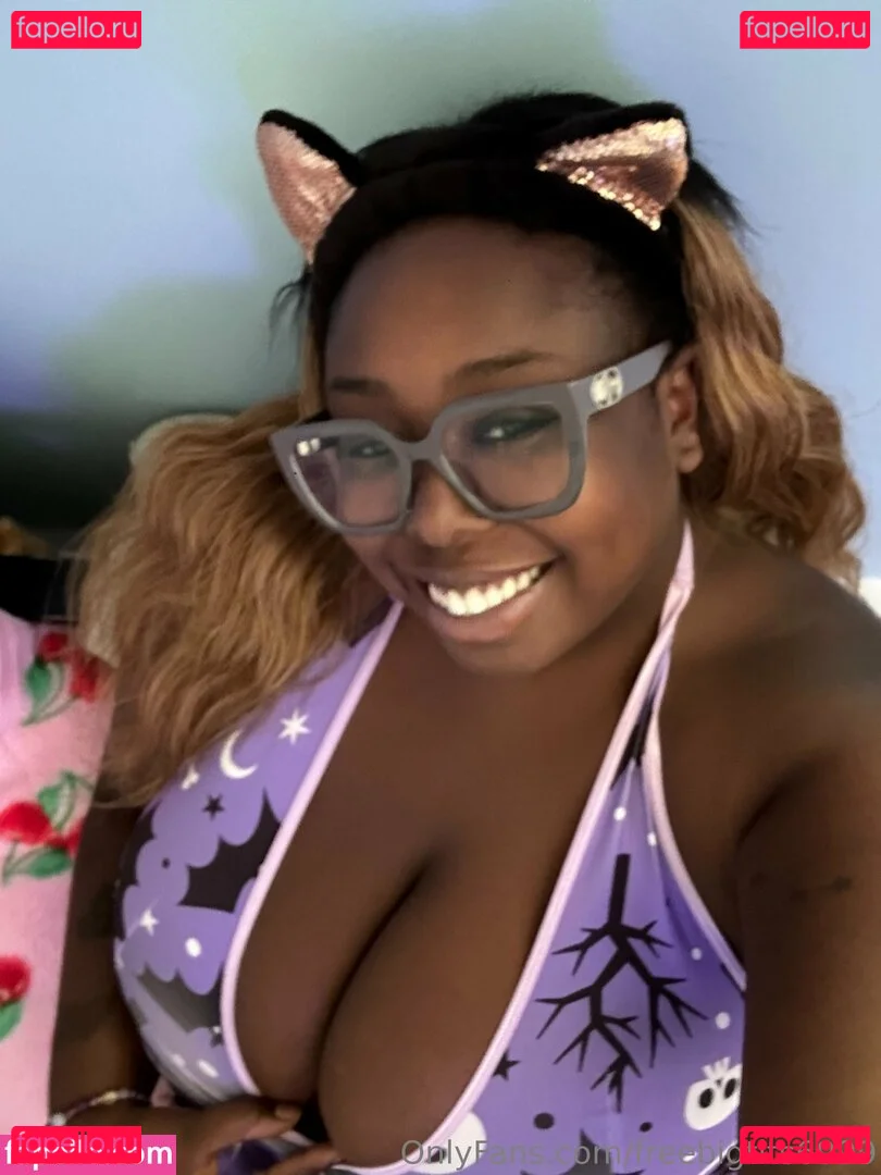 freebigtits6999 Onlyfans Photo Gallery 
