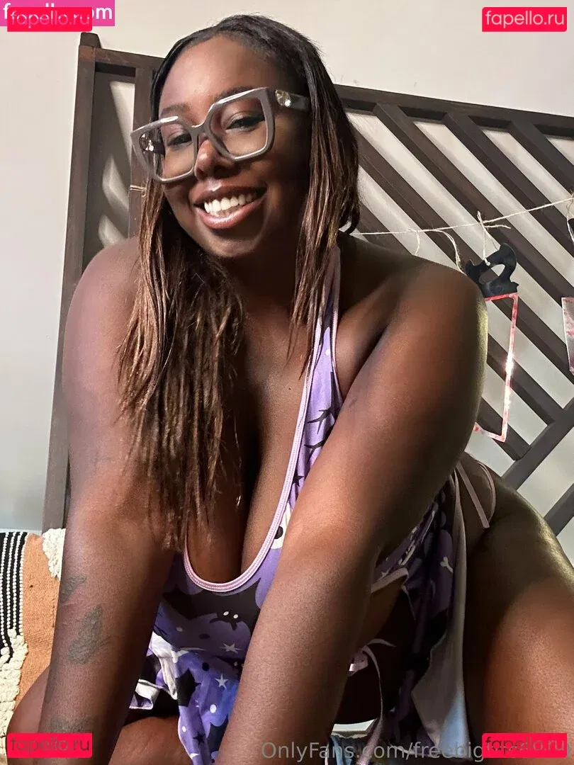 freebigtits6999 Onlyfans Photo Gallery 