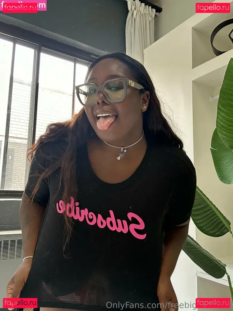 freebigtits6999 Onlyfans Photo Gallery 