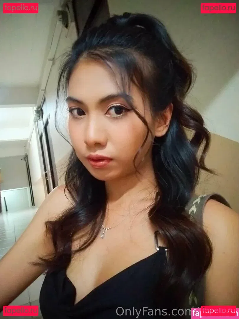 ploy69 Onlyfans Photo Gallery 