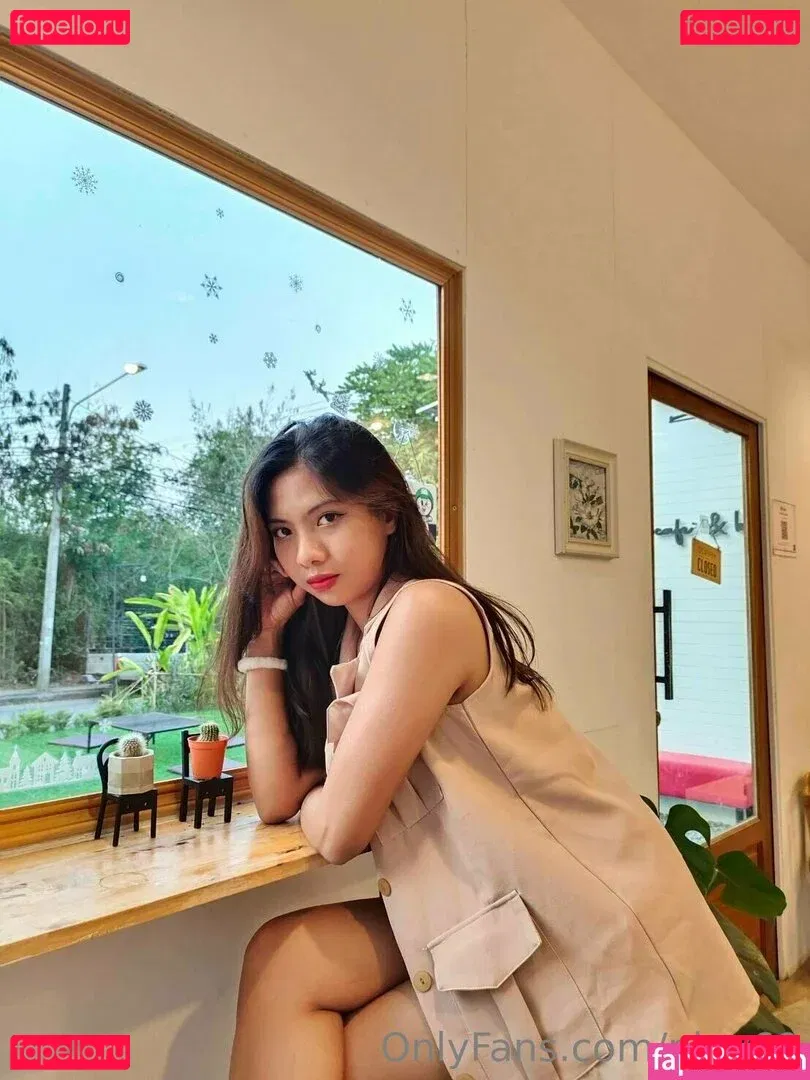 ploy69 Onlyfans Photo Gallery 