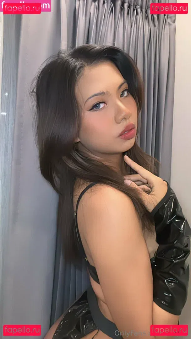 ploy69 Onlyfans Photo Gallery 