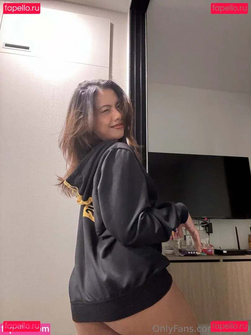 ploy69 Onlyfans Photo Gallery 