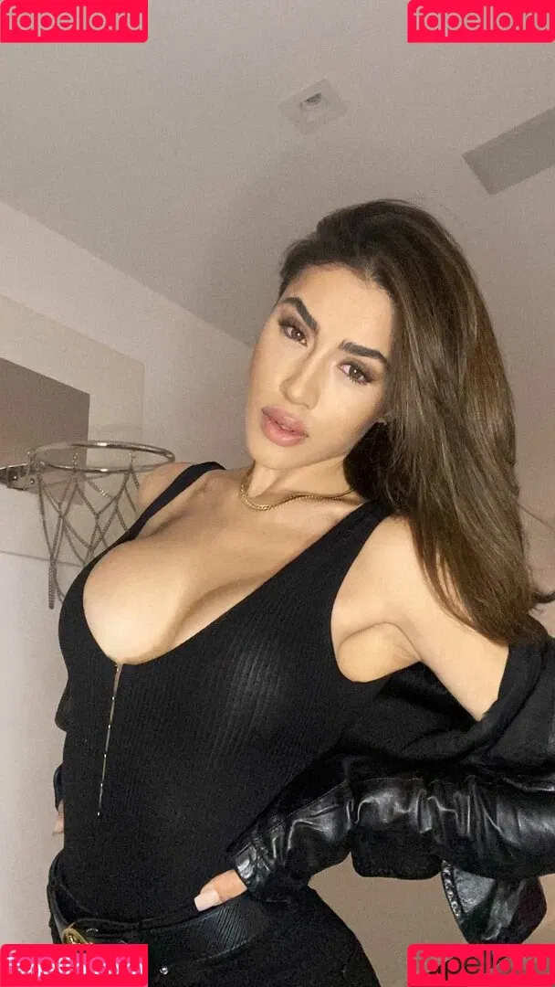 Alexia Inguanzo Onlyfans Photo Gallery 