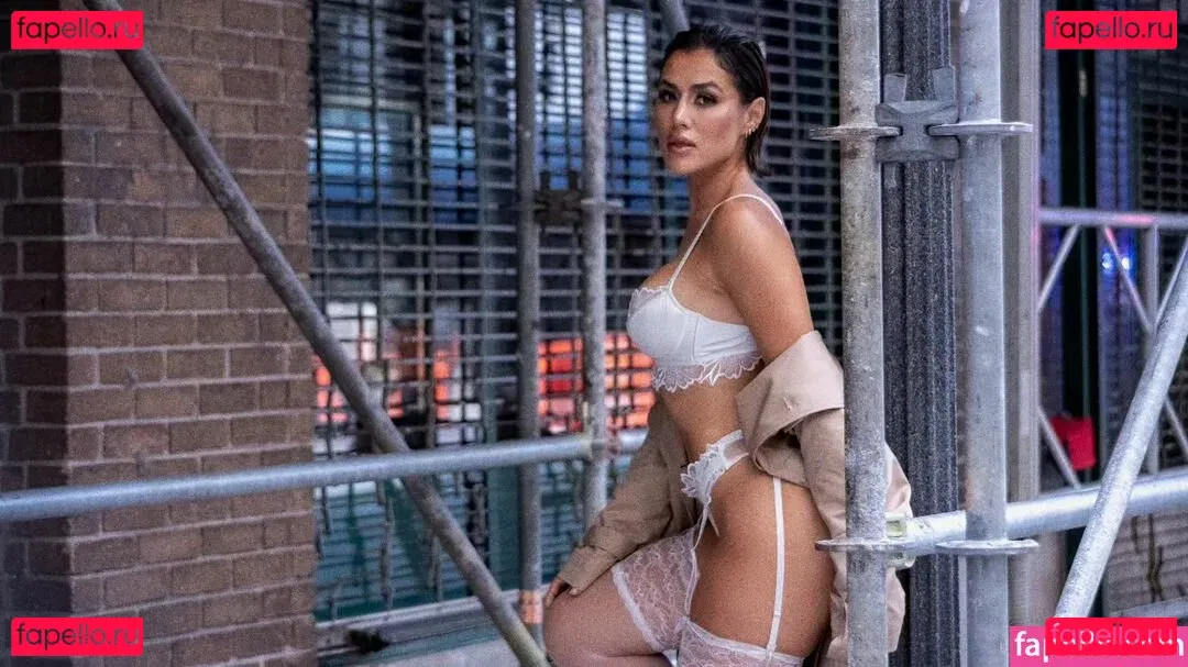 Alexia Inguanzo Onlyfans Photo Gallery 