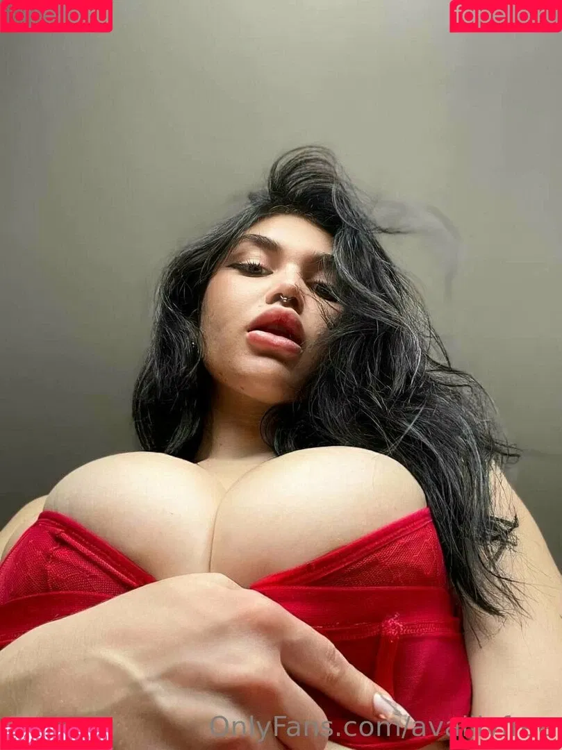 avalilyfree Onlyfans Photo Gallery 