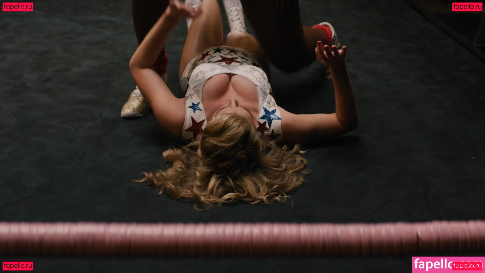 Betty Gilpin Onlyfans Photo Gallery 