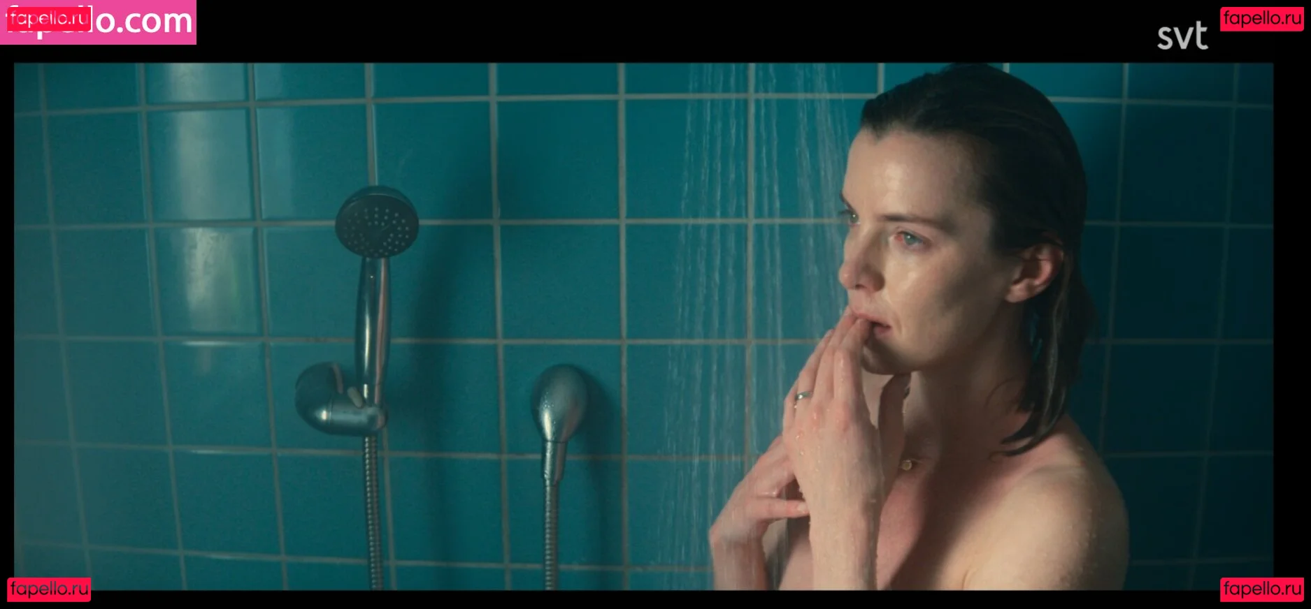 Betty Gilpin Onlyfans Photo Gallery 