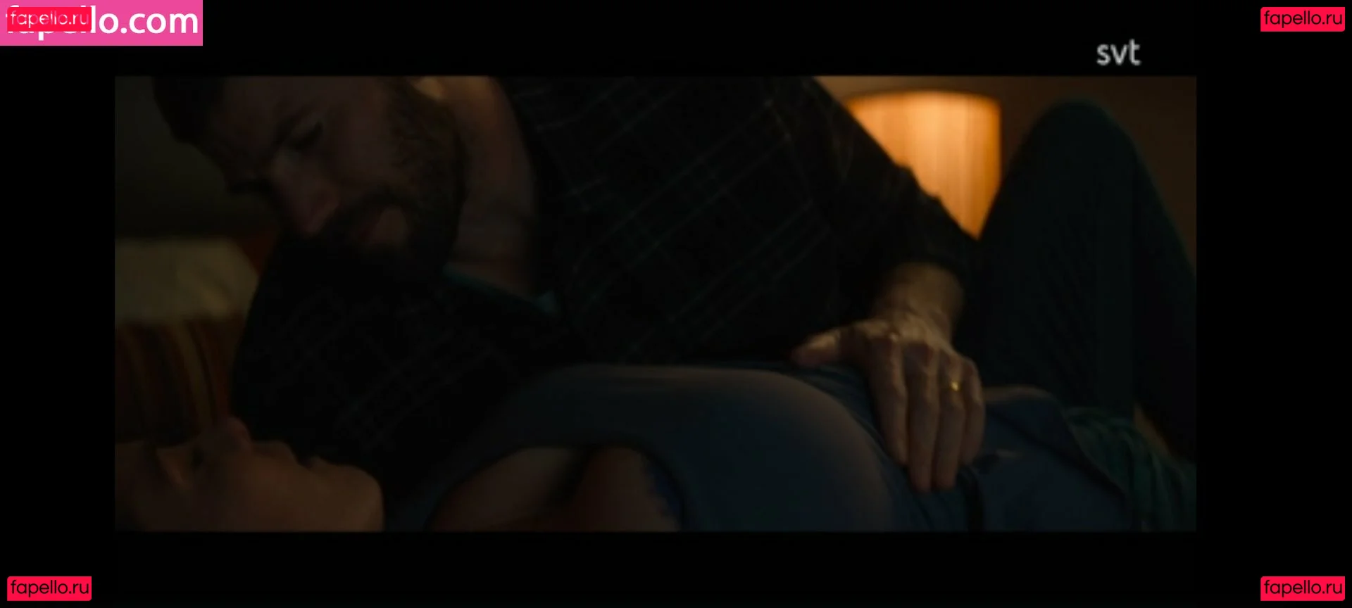 Betty Gilpin Onlyfans Photo Gallery 