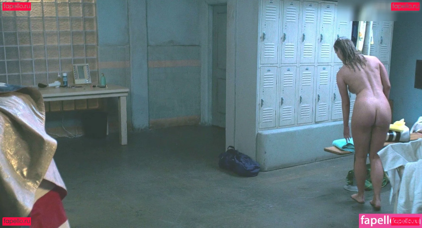 Betty Gilpin Onlyfans Photo Gallery 