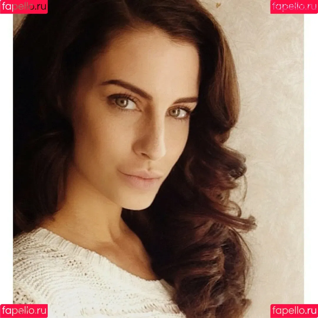 Jessica Lowndes Onlyfans Photo Gallery 