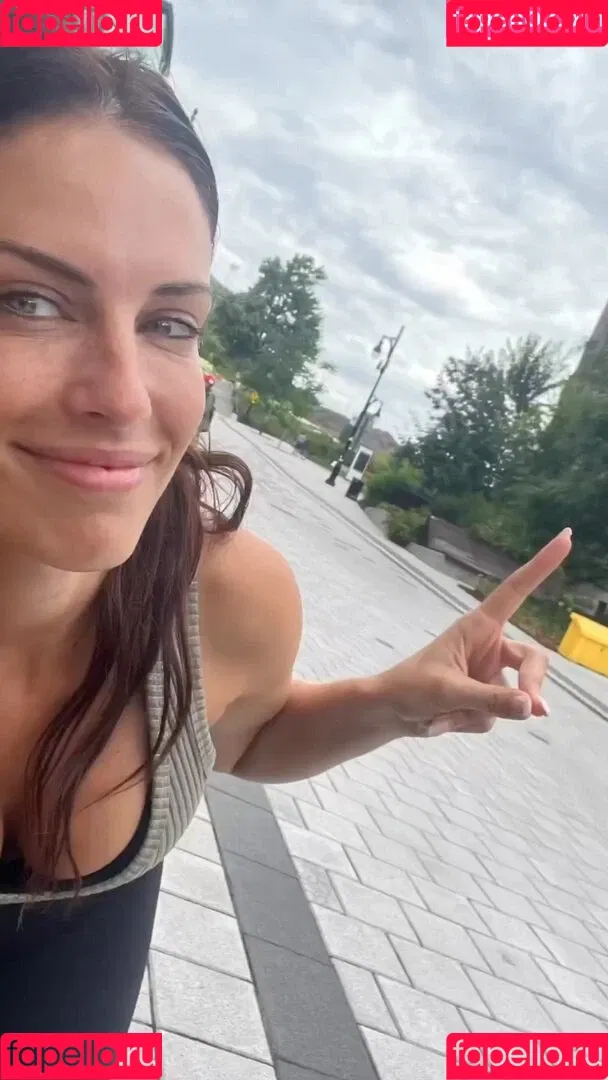 Jessica Lowndes Onlyfans Photo Gallery 