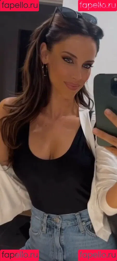 Jessica Lowndes Onlyfans Photo Gallery 