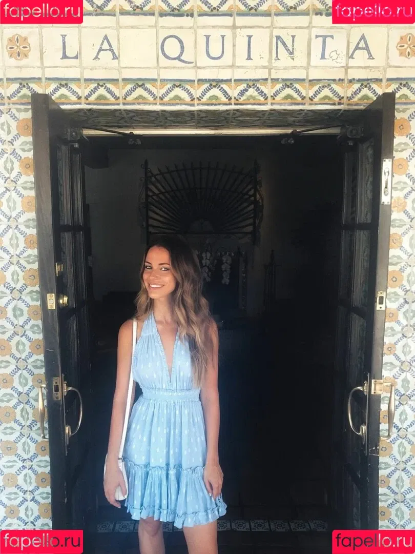 Jessica Lowndes Onlyfans Photo Gallery 